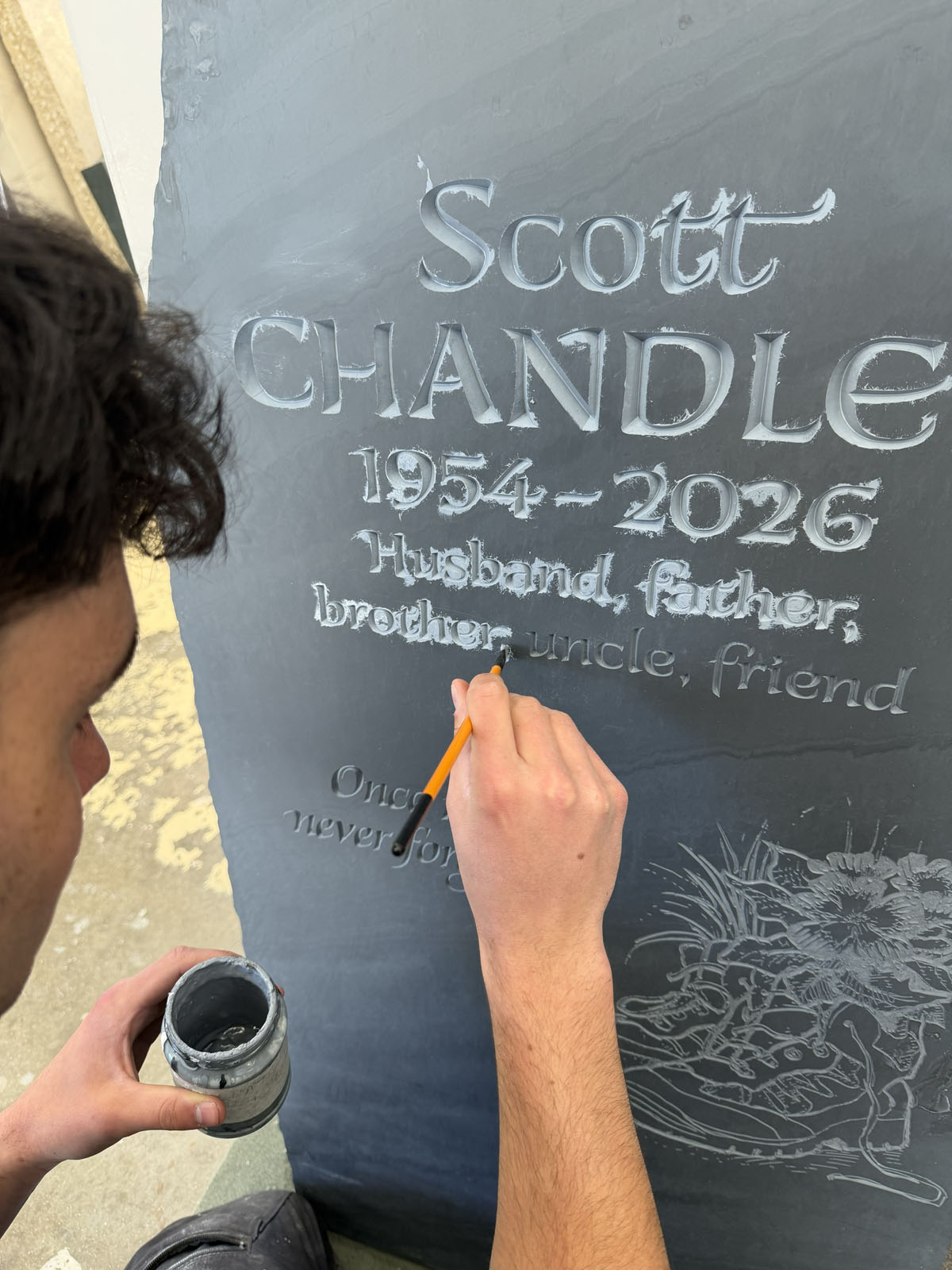 How Lettering and Design Affect Gravestone Prices